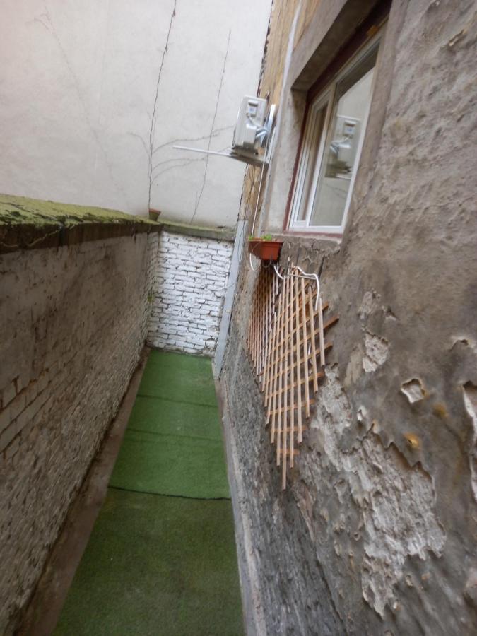 Liszt Ferenc Square Studio Apartment Budapeste Exterior foto