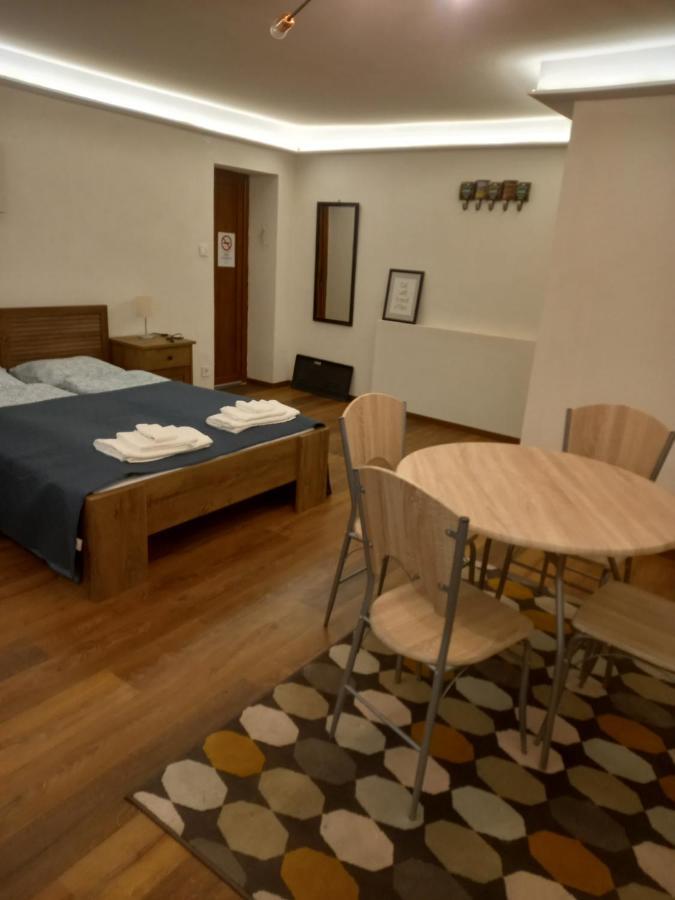 Liszt Ferenc Square Studio Apartment Budapeste Exterior foto