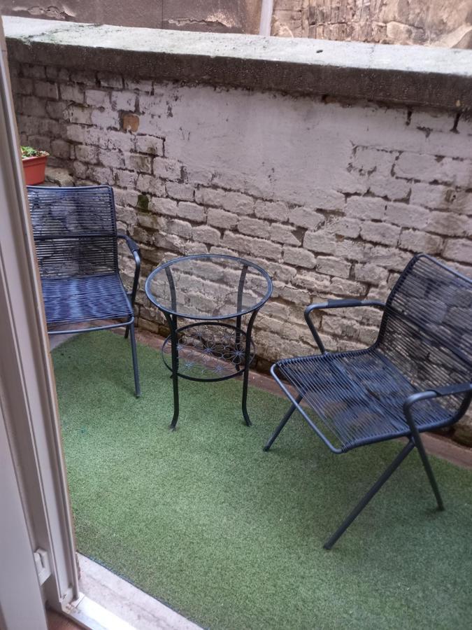 Liszt Ferenc Square Studio Apartment Budapeste Exterior foto